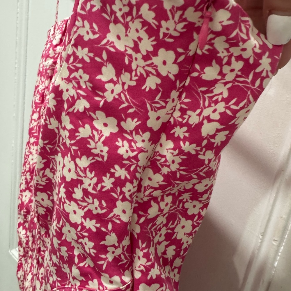 NWT Beautiful and Flirty Zara Pink Floral Bodysuit - Picture 10 of 14